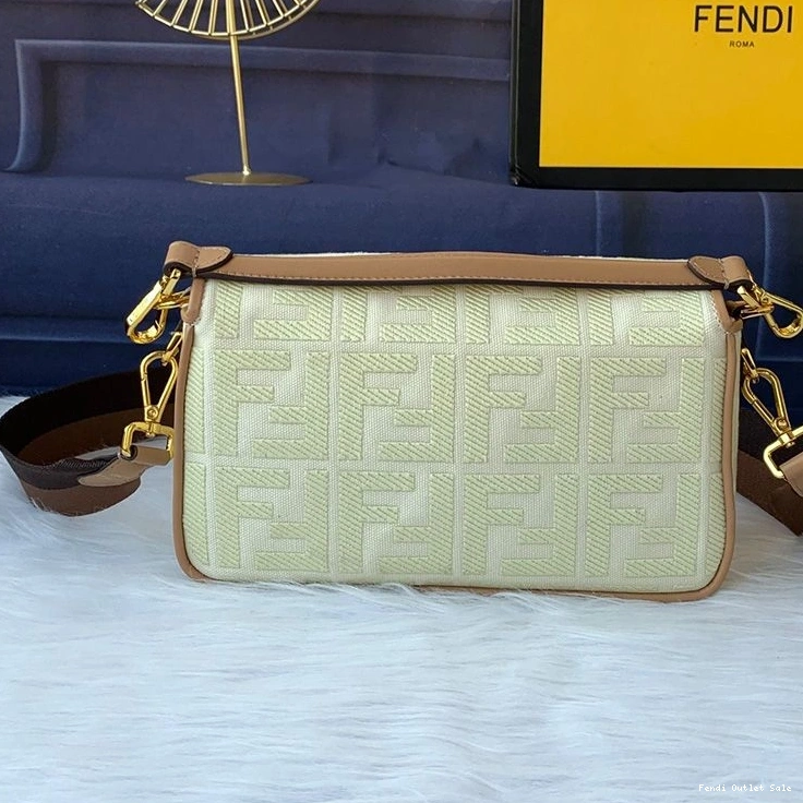 Cheap Motif Apricot Bag In Canvas Baguette FF Medium Fendi 0723